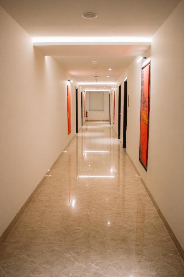 Playotel Premier Vijay Nagar Indore Eksteriør billede