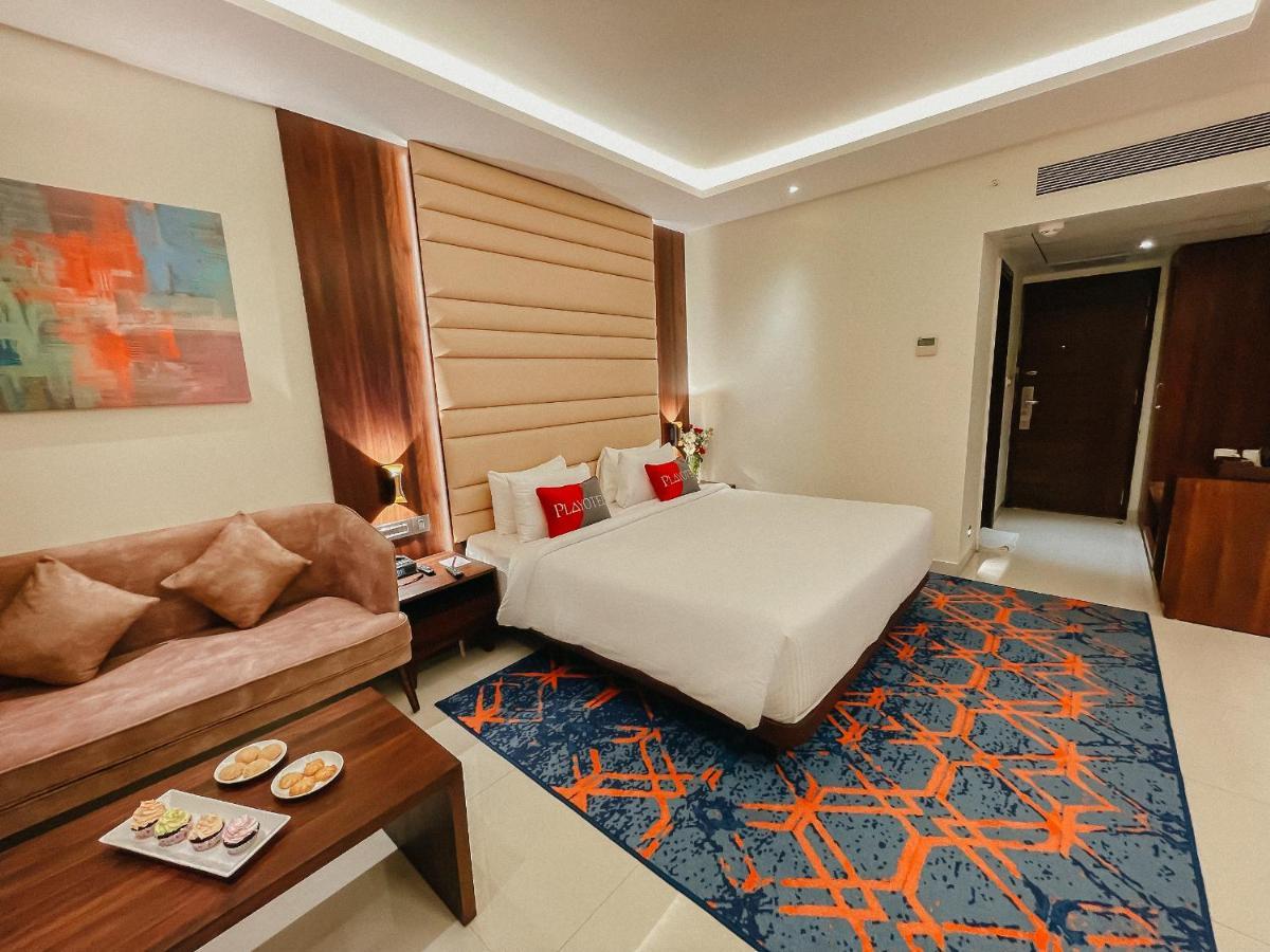 Playotel Premier Vijay Nagar Indore Eksteriør billede
