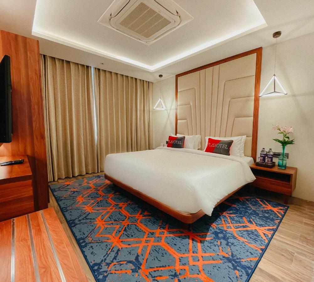 Playotel Premier Vijay Nagar Indore Eksteriør billede