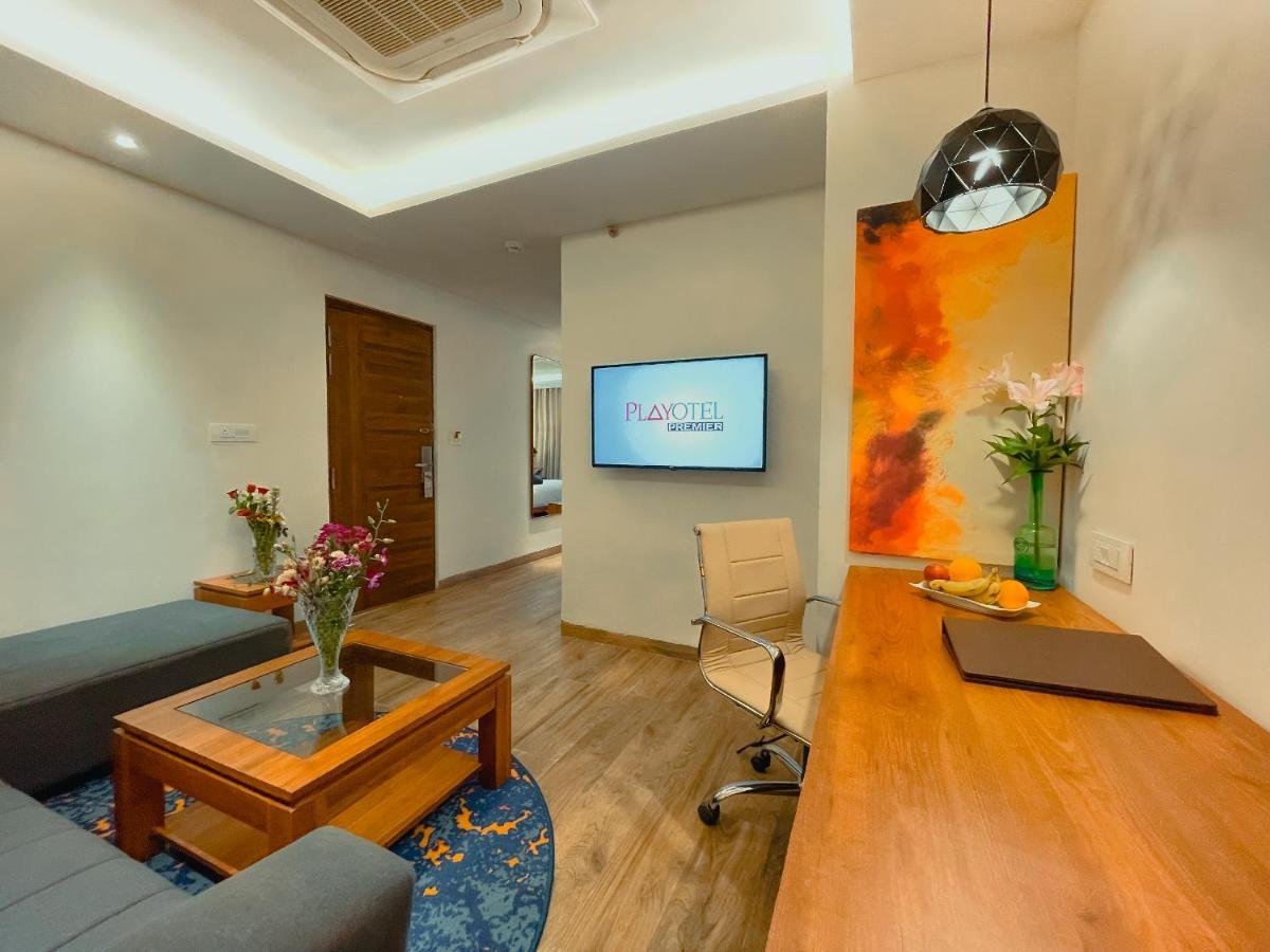 Playotel Premier Vijay Nagar Indore Eksteriør billede
